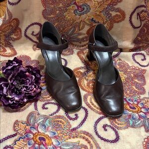 Connie Dark Brown Retro Chunky Heels Size 8M